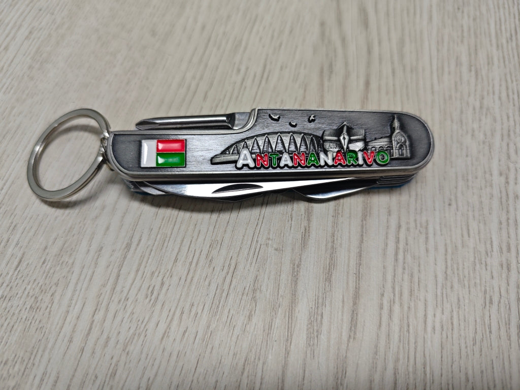 Couteau Multifonction Souvenir – ANTANANARIVO